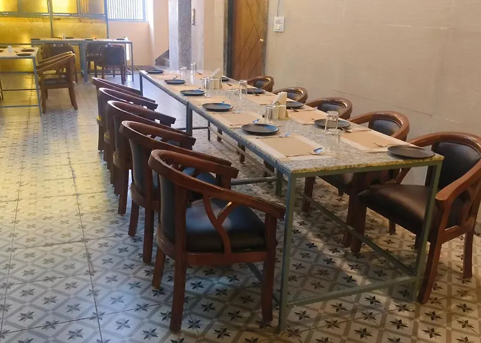Cosmos Shri Vrinda Inn, Near Prem Mandir & Iskcon Temple