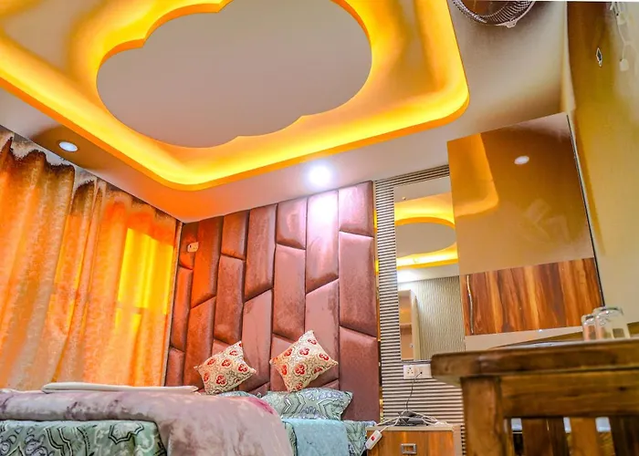 Hotel Sahil - City Center, Lalchowk