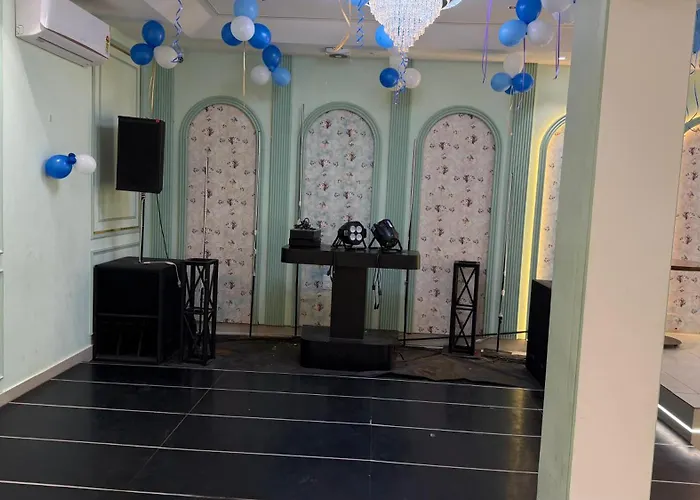 Hotel Advika