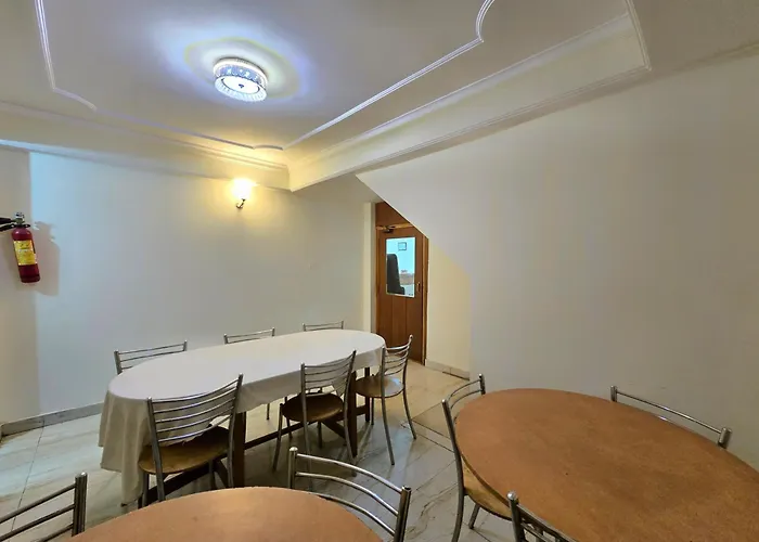 Newlands Homestay Near Mall
