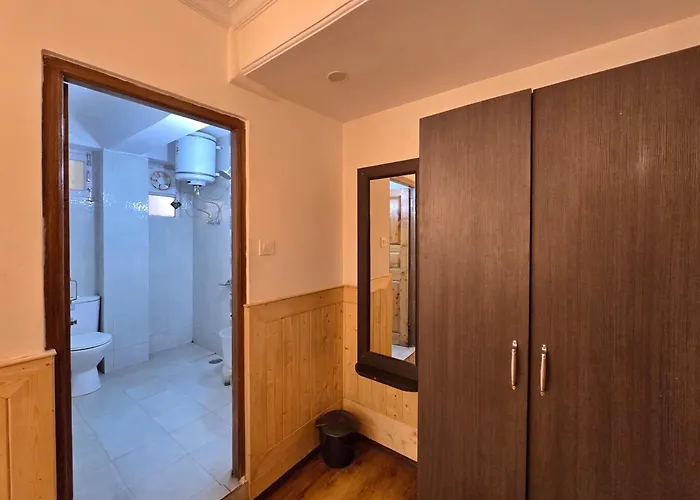 Newlands Homestay Near Mall