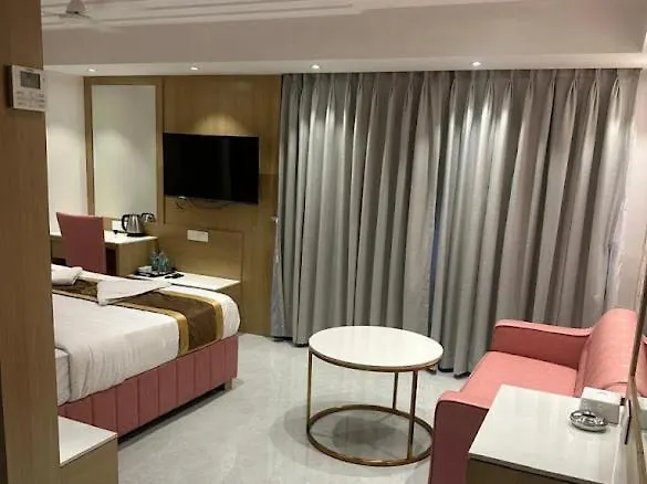 Hotel Sapphire Inn