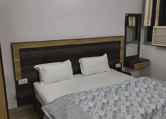Arihanta Hotel