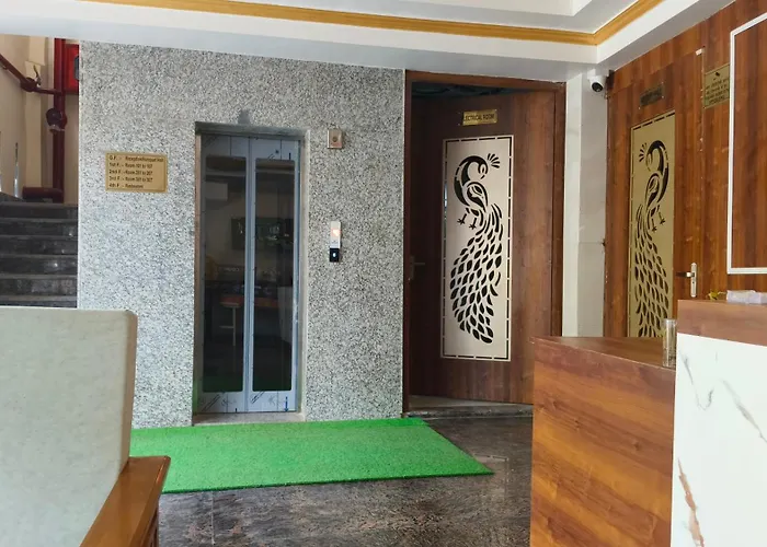 Cosmos Shri Vrinda Inn, Near Prem Mandir & Iskcon Temple