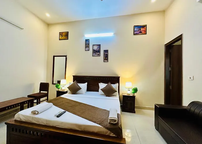 Hotel Oxygen Inn-Noida Sector 51