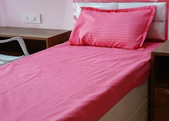 Livzo - Pink House For Girls