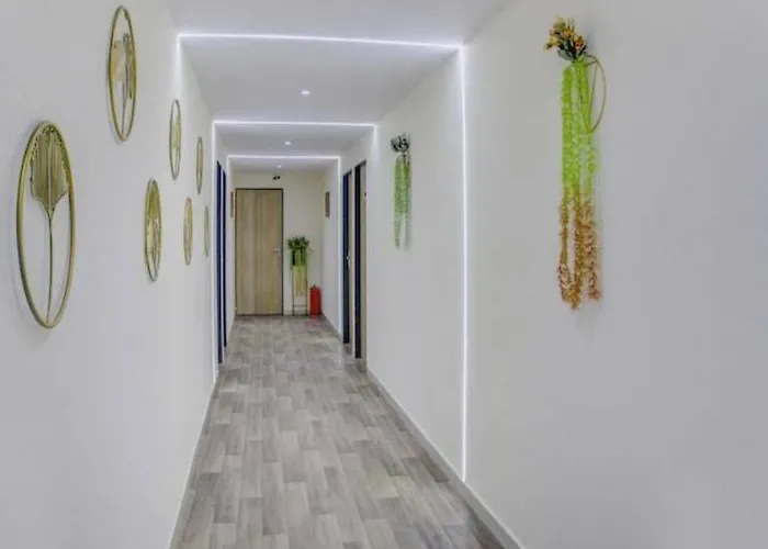 Safal Rooms