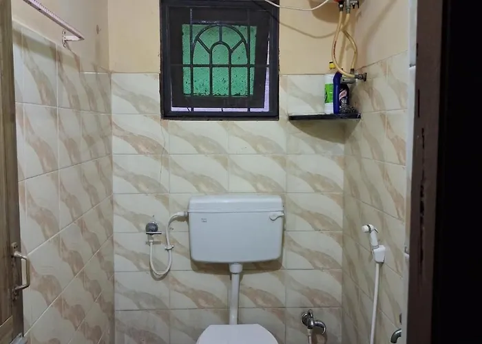 Msvnative Home Stay Near Airport