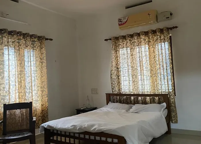 Homestay Near Lulu- Edappally- Amrita, Aster Hospital- Kochi