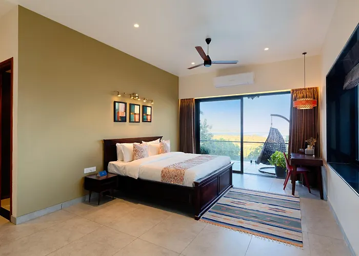 Saffronstays The Stillwater House - 6Br Lakefront Villa With Pool & Lake Views