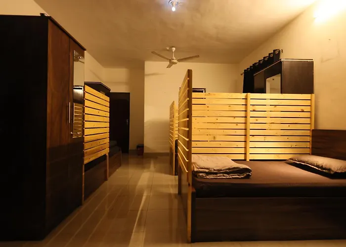 Rostel By Elephant House - Designed For Working Professionals A Premium Bungalow With Limited 3 & 5 Shared Curated Privacy Pods