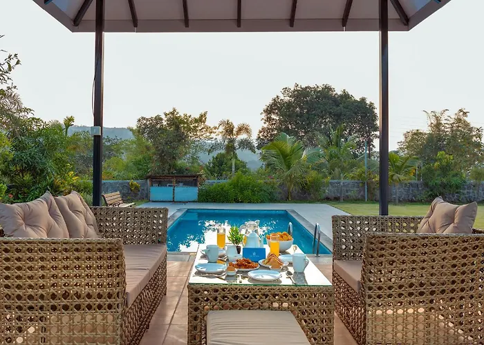 Saffronstays Green Lawns