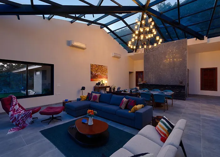 Saffronstays The Stillwater House - 6Br Lakefront Villa With Pool & Lake Views