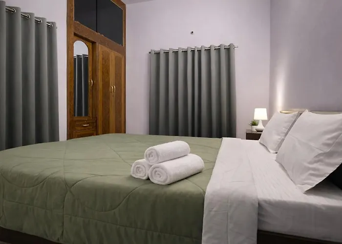 Comfort Home Cozy 2Bhk Flat Near Airport