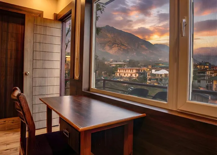 Hotel Buddha House Himalayan Brothers