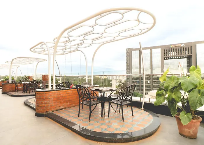 Hotel Golden Amulya Rest Wings Near International Airport