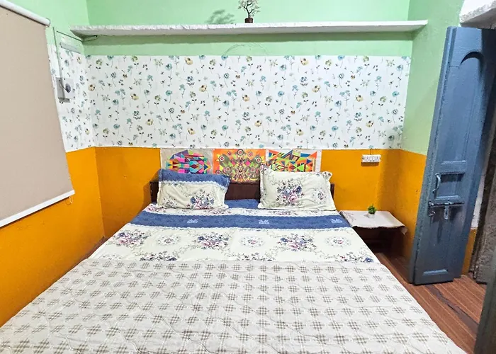 New Divine Stay At Janambhumi - Family Sleeps 2-6 , Private & Spacious
