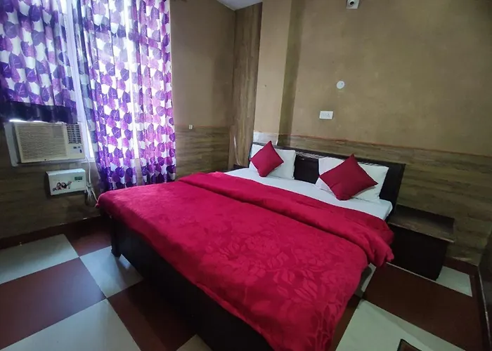 Hotel Ishaan International Near Yatra Parchi Counter 2