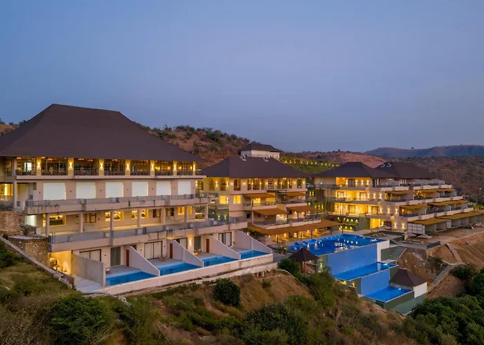 Nanda Hill Resort-Aravali Views