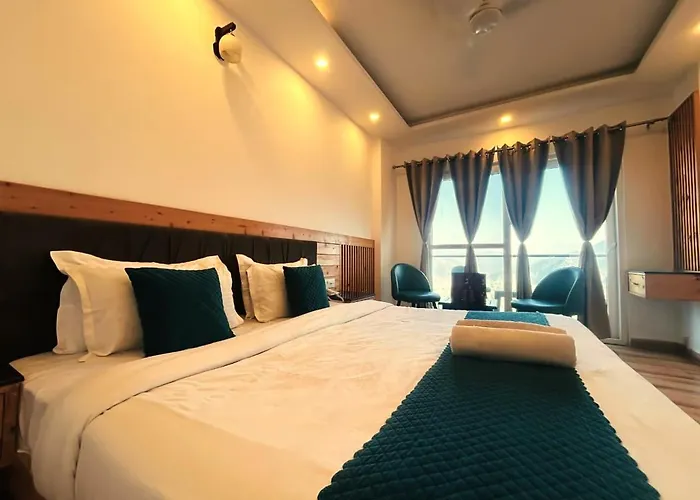 Rock Pine View Cottage & Cafe, Mussoorie - Blissful View From Rooms