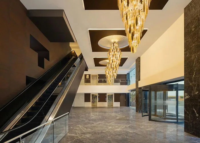 Le Meridien, Surat
