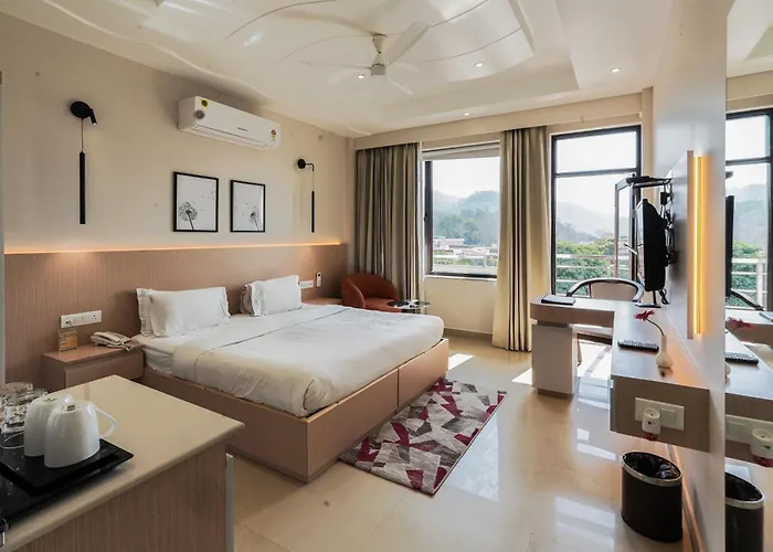 Hotel Yog Vashishth Rishikesh