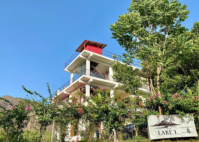 Lake 1 Estate