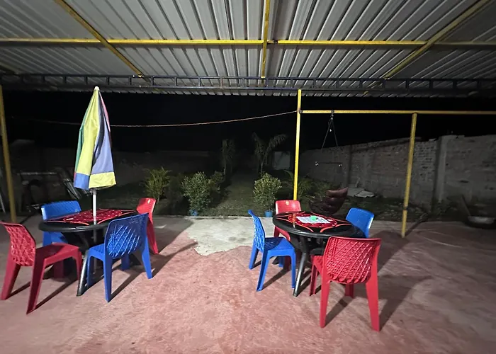 Hotel Gunj Palace
