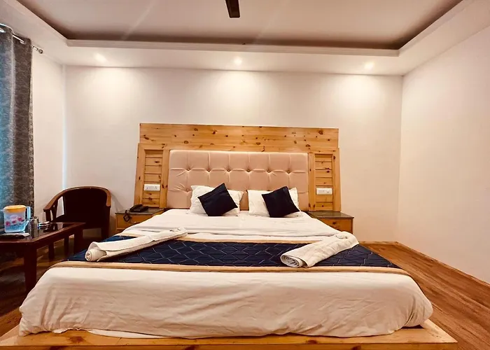 Manali Castle # Premium Rooms #Parking #Balcony & Mountain View Rooms #Family Rooms #Lawn #Near Mall Road