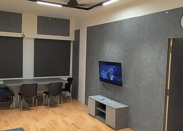 The Loft - Male Only