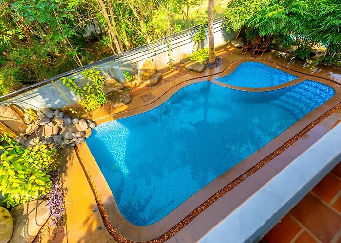 Green'S Heritage Resort Auroville With Swimming Pool