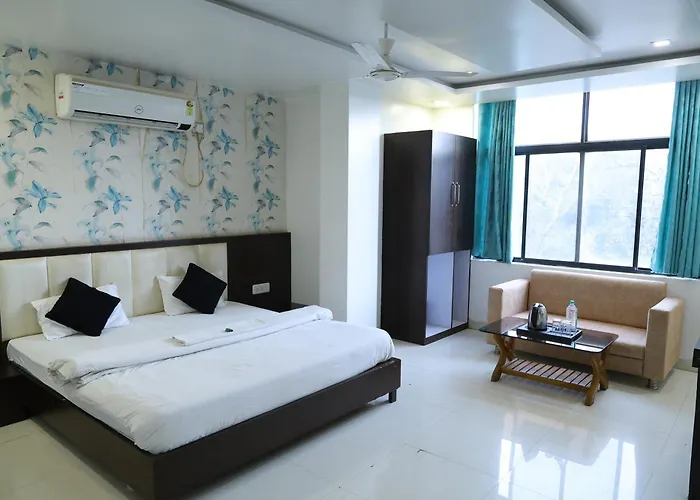 Hotel Vallabh Vilas