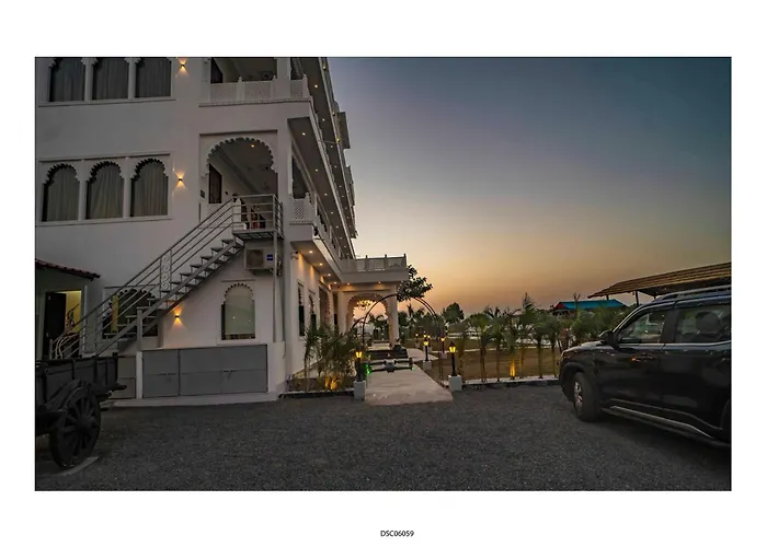 The Maruwas - A Luxury Retreat
