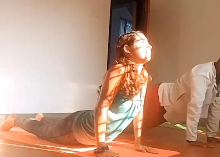 Taaraa Loca - Yoga , Spiritual N Dorms