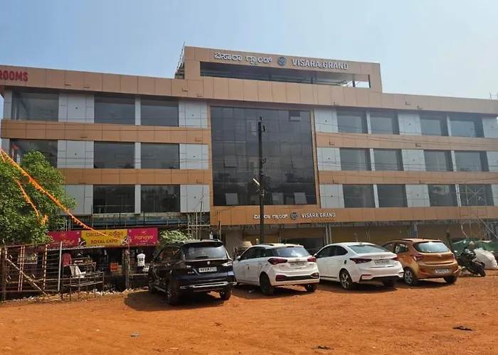 Hotel Visara Grand