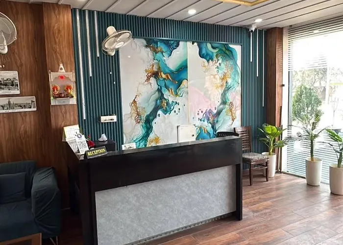 Lallan Top Hotel
