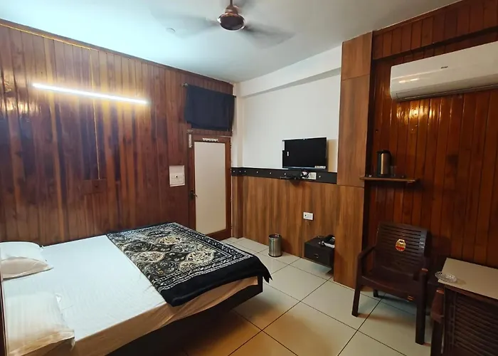 Bedi'S Lodge