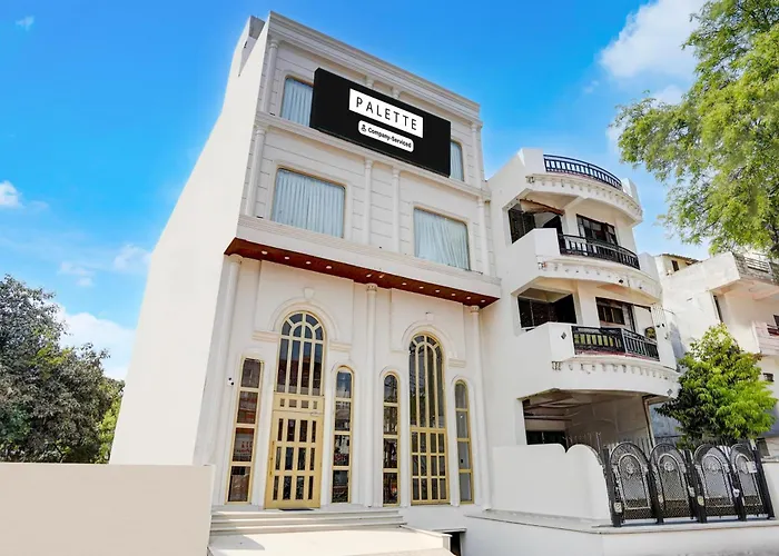 Palette Hotel And Resorts Patrakar Colony Formerly Shree Maruti Tower