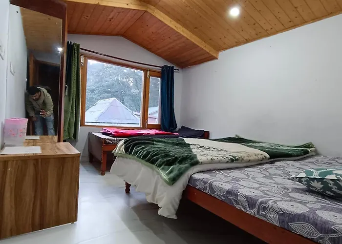 The Hostelers Homestay Shimla - Near Isbt, Bypass Mc Parking And Hpu