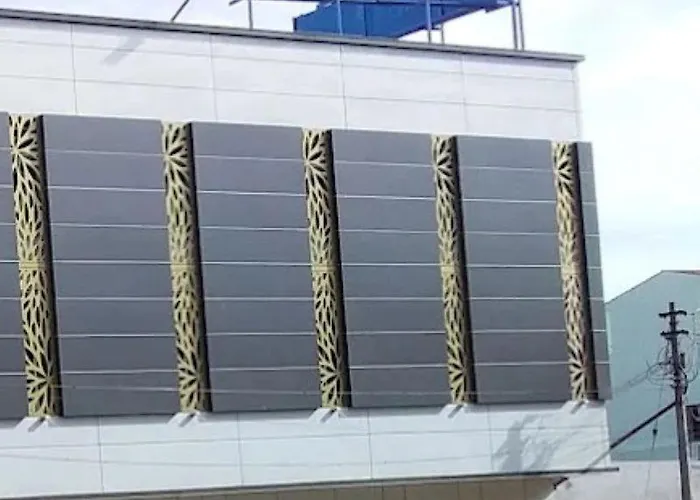 Ango Plaza Hotel