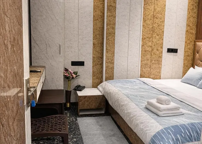 Hotel Happy Stay
