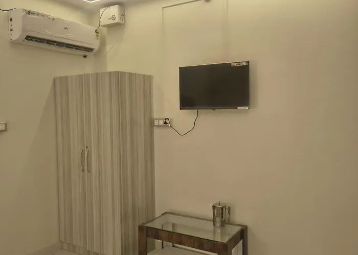Hotel Shiv