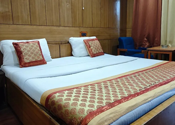 Hotel Ech Aar, Kargil
