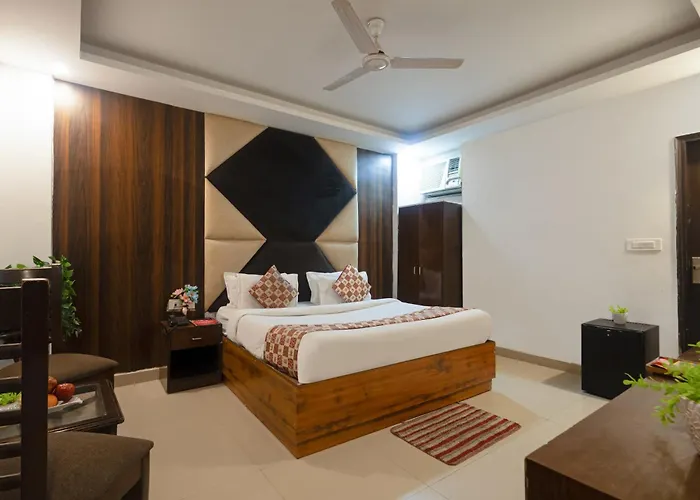 Hotel Marina A Family Hotel Delhi