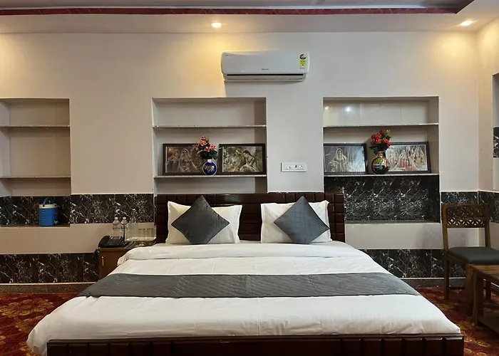 Hotel Srinivas