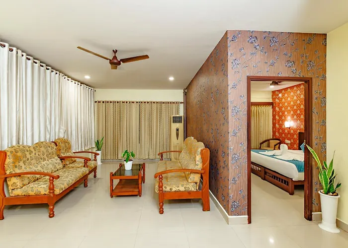 Hotel Lals Residency, Adoor