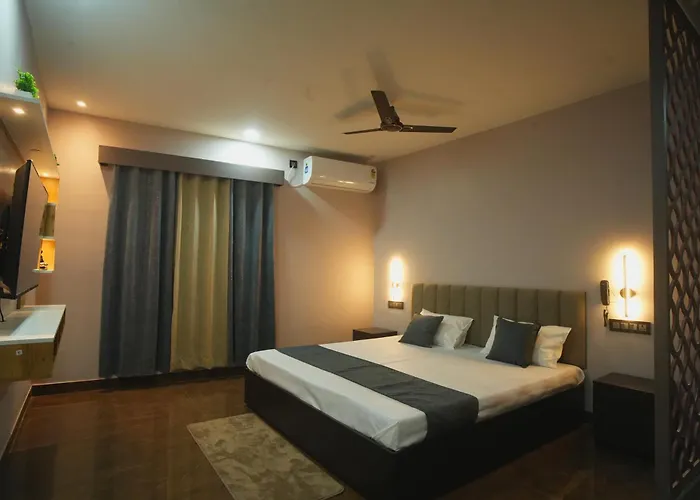 Kasa Courtyard Hotel