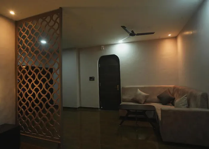 Kasa Courtyard Hotel