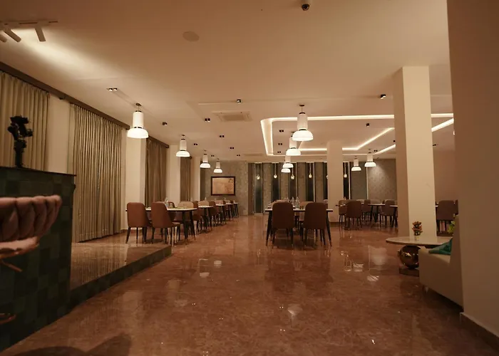 Gamagashree Hotel And Fine Dine