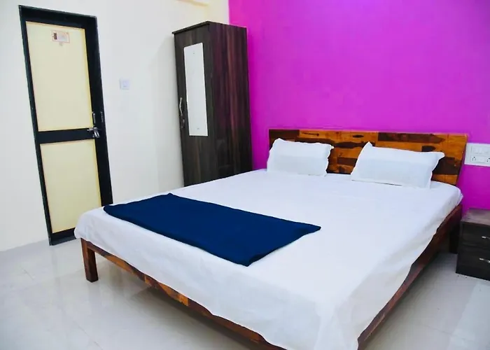 Hotel Malhar Inn